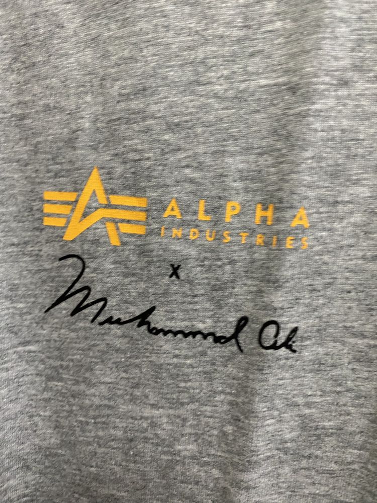 Koszulka Alpha Industries Muhammad Ali L Nowa