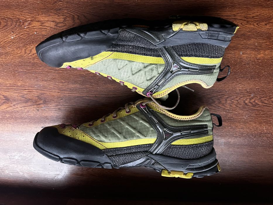 Трекенгові кросівки 41.5 розмір Saleva gor-tex ооигінал