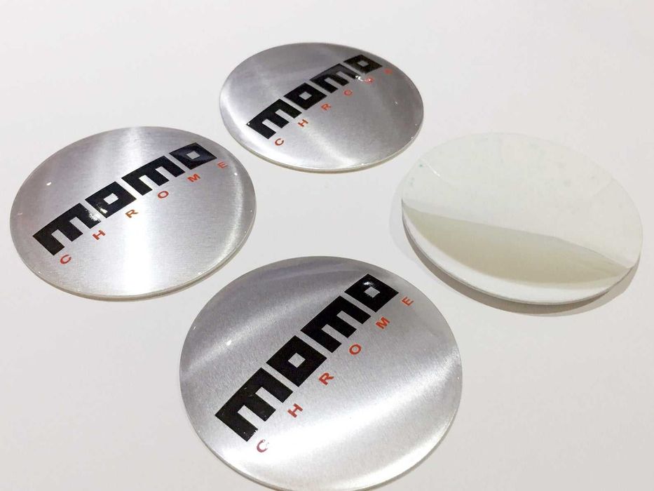 4 centros para jante ou volante, kit completo pronto a aplicar MOMO