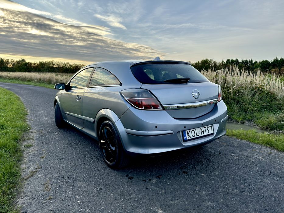 Opel Astra H GTC 1.7 CDTi 101km 2005r 282 tyś km klimatyzacja zadbane