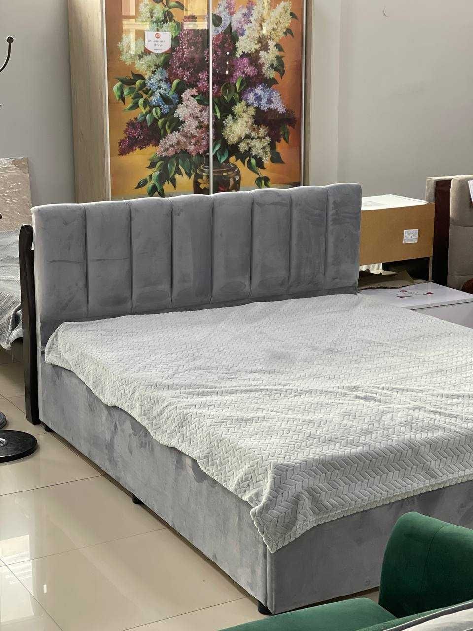М'яке ліжко "Монро" 160*200 см з металевим каркасом