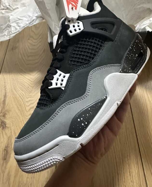 nowy Jordan 4 Retro Fear Moda rozmiar.42