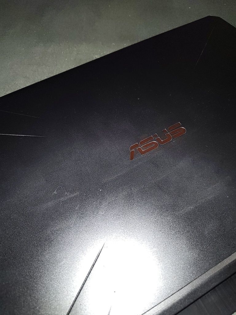 Laptop Asus Tuf Gaming FX505DU