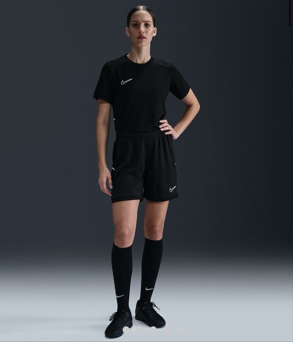 Шорти Nike, розмір S, оригінал в наявності