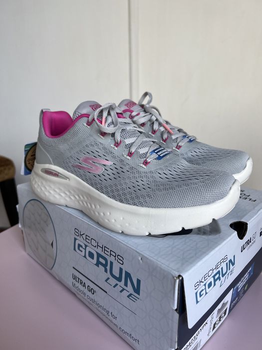 SKECHERS mulher, nunca usadas