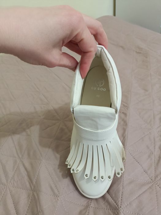 Білі жіночі черевики (хай-топи) Lu Boo, нові, р. 40, без утеплювача