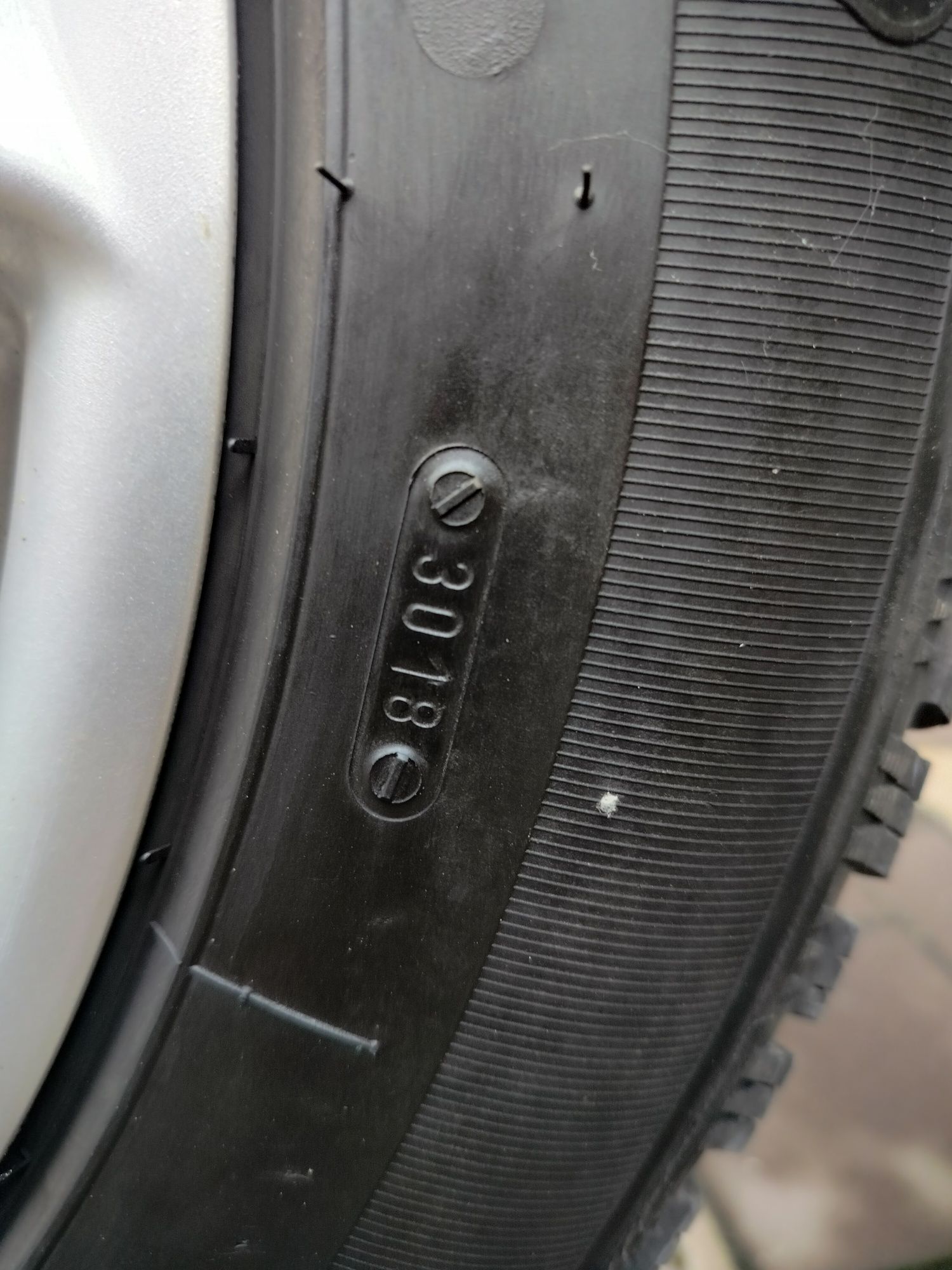 Диски з шинами зима BMW x3 e83 235 55 r17 Kormoran 5х120