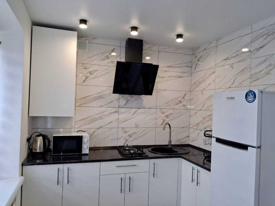 Посуточно, Центр,2-х ком, документы,стоянка, Люкс