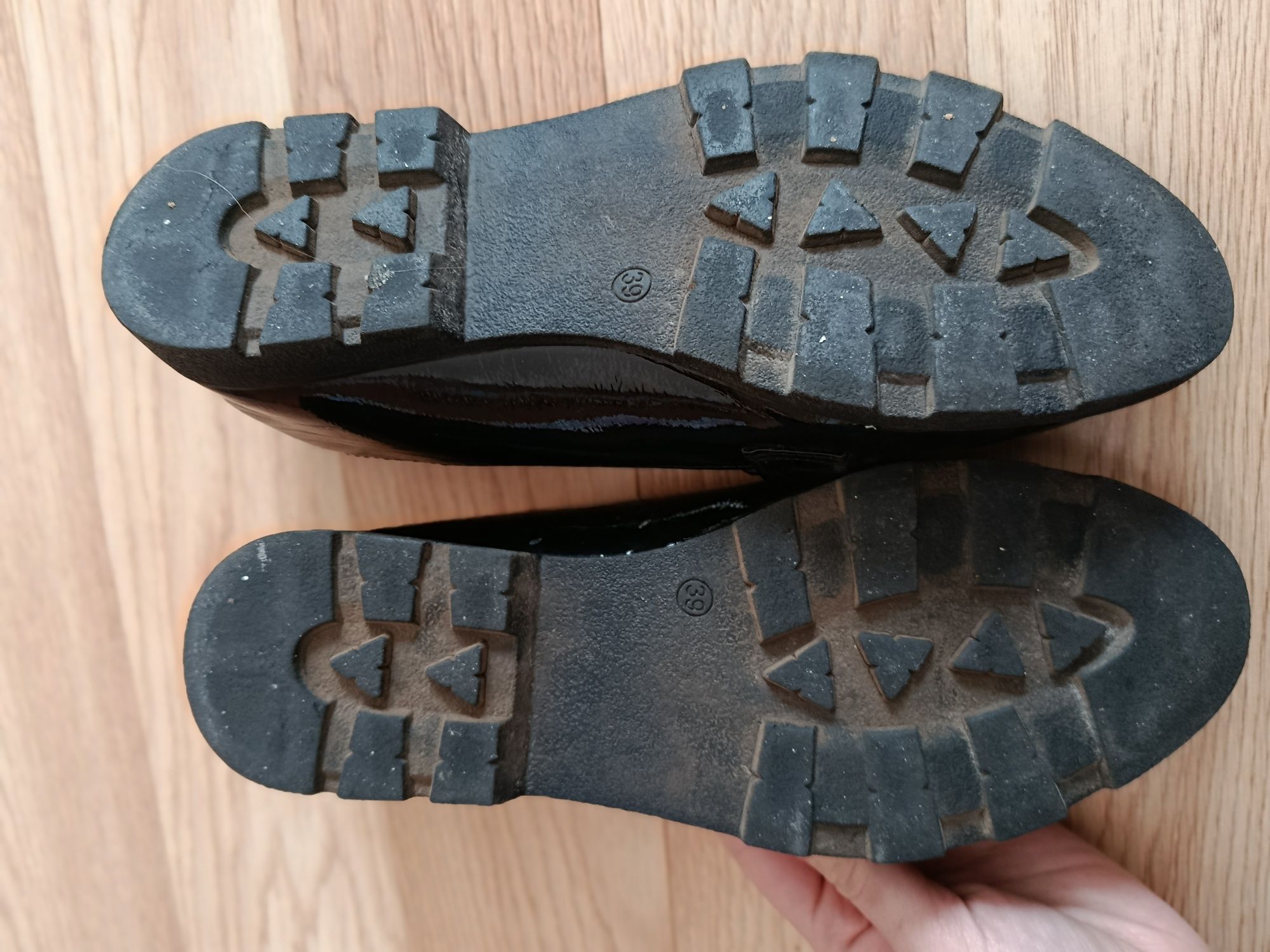 Czarne loafersy baleriny mokasyny balerinki z dżetami lakierowane