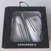 NOVO (ainda na caixa) - Tennis All Star Converse (branco) (tamanho 17)