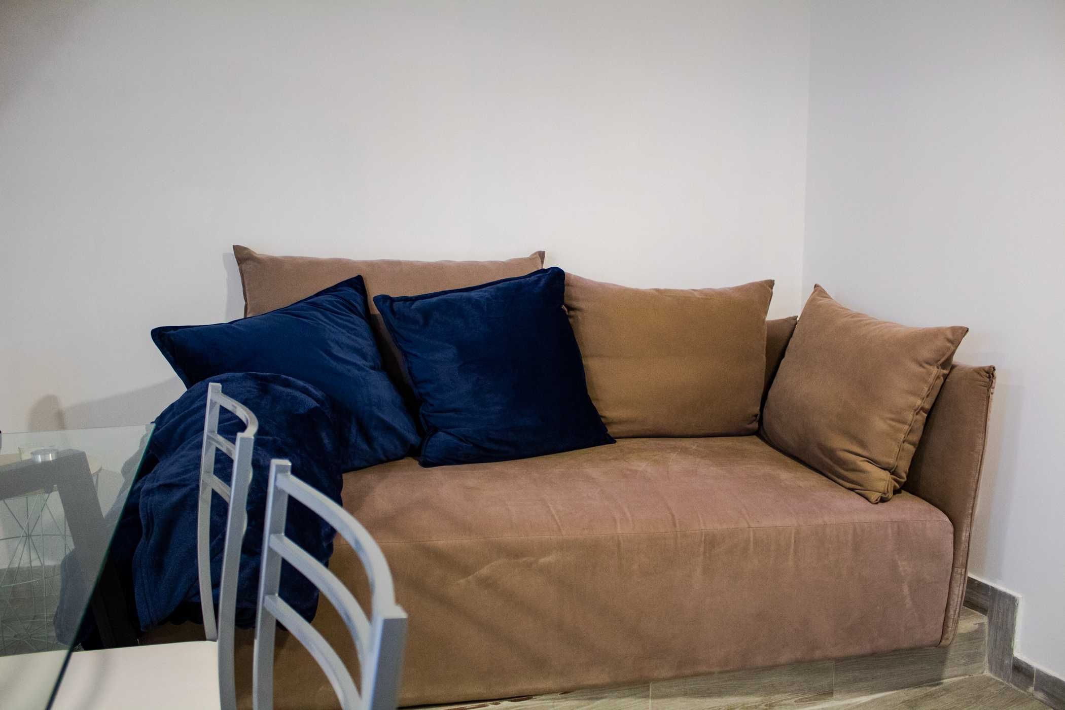 Arrendamento de apartamento t1 na rua das Portas do Sol, 90