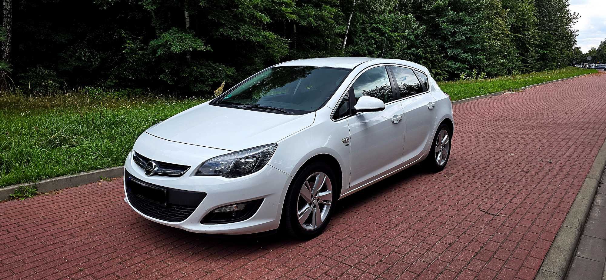 Opel Astra J 1.4 turbo 120 KM super stan tech. oryginalny przebieg