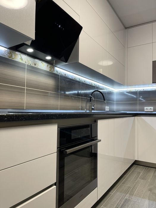 Кухні, шафи, гардеробні, меблі в передпокій та для дитячих кімнат