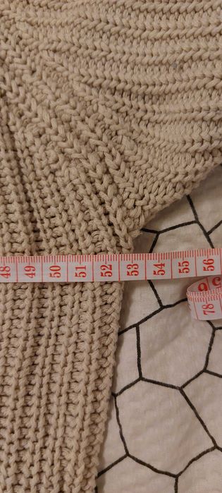 Długi, gruby, biały sweter golf oversize 50% bawełna