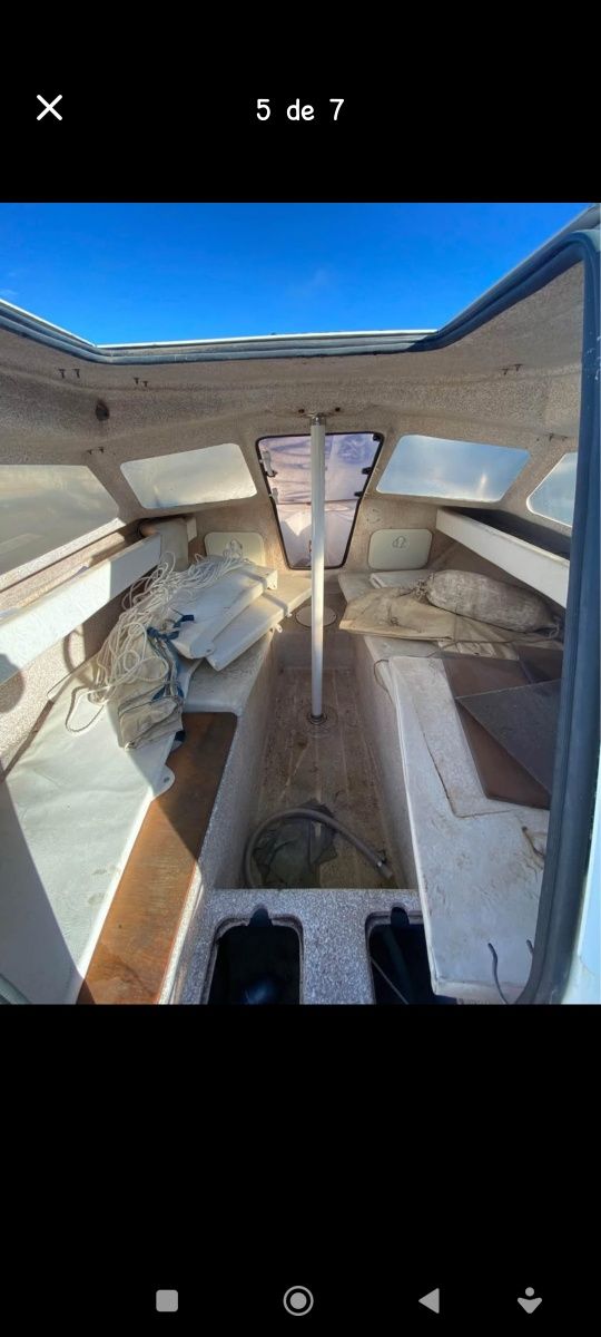 Barco de recreio semi-cabinado 6,06 m, c/ ou sem motor 60 HP,