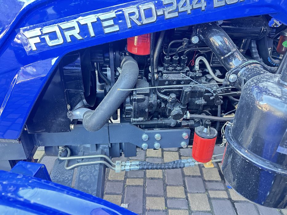 Трактор FORTE RD-244 Lux