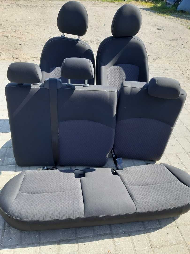 Mitsubishi Space Star 2 fotele komplet foteli przednie podgrzewane