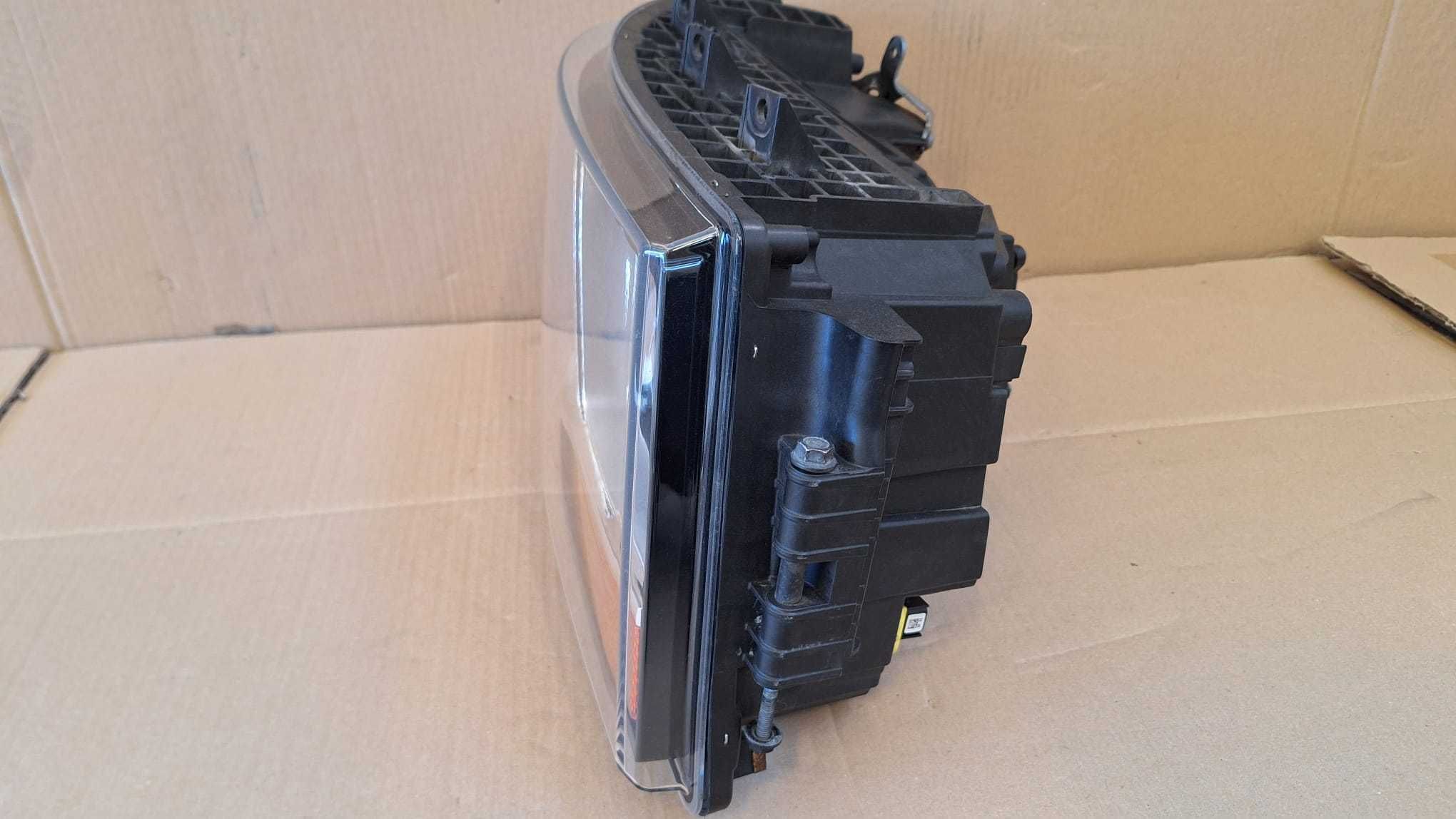 Lampa / Reflektor H7 SCANIA R / S Nowy Model