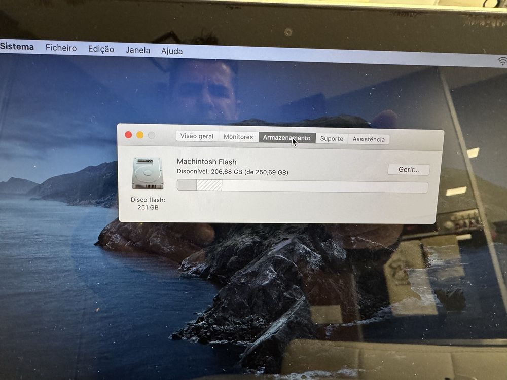 MackBook Pro 13.3 I7 ( 8gb/256gb)