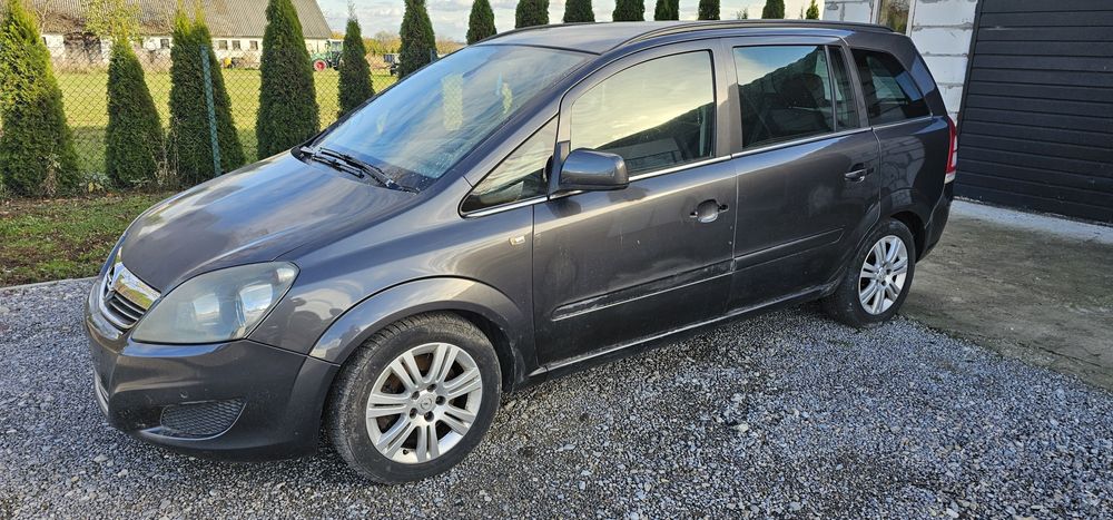 Opel Zafira 2012 r 1.7 Diesel 7 osób