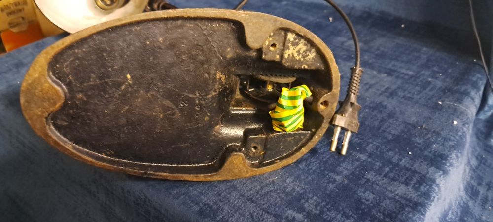 Lampka biurkowa metalowa