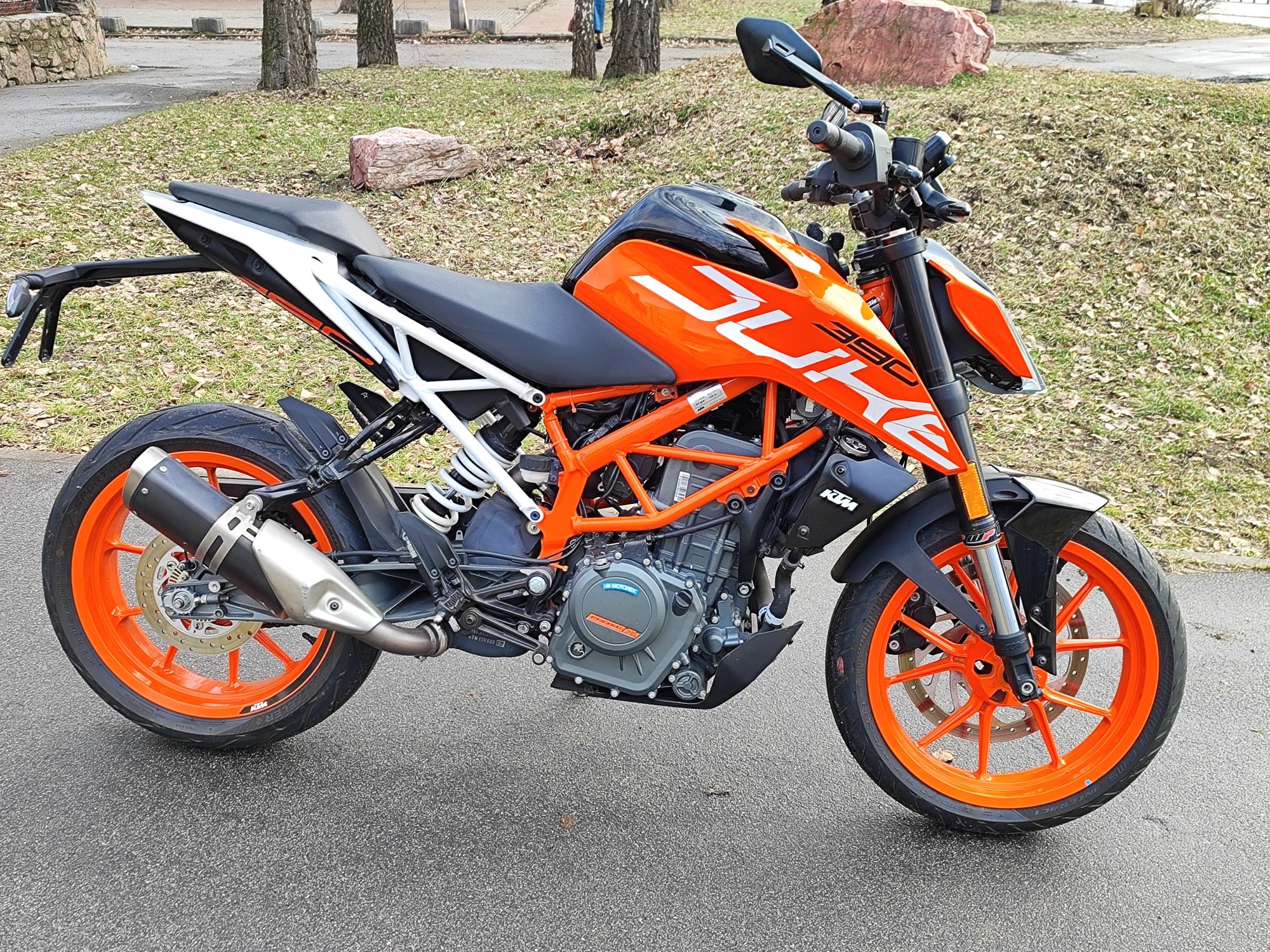 Продам мотоцикл KTM Duke 390. 2021