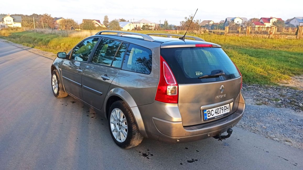 Renault megane 2008 1.6 бензин