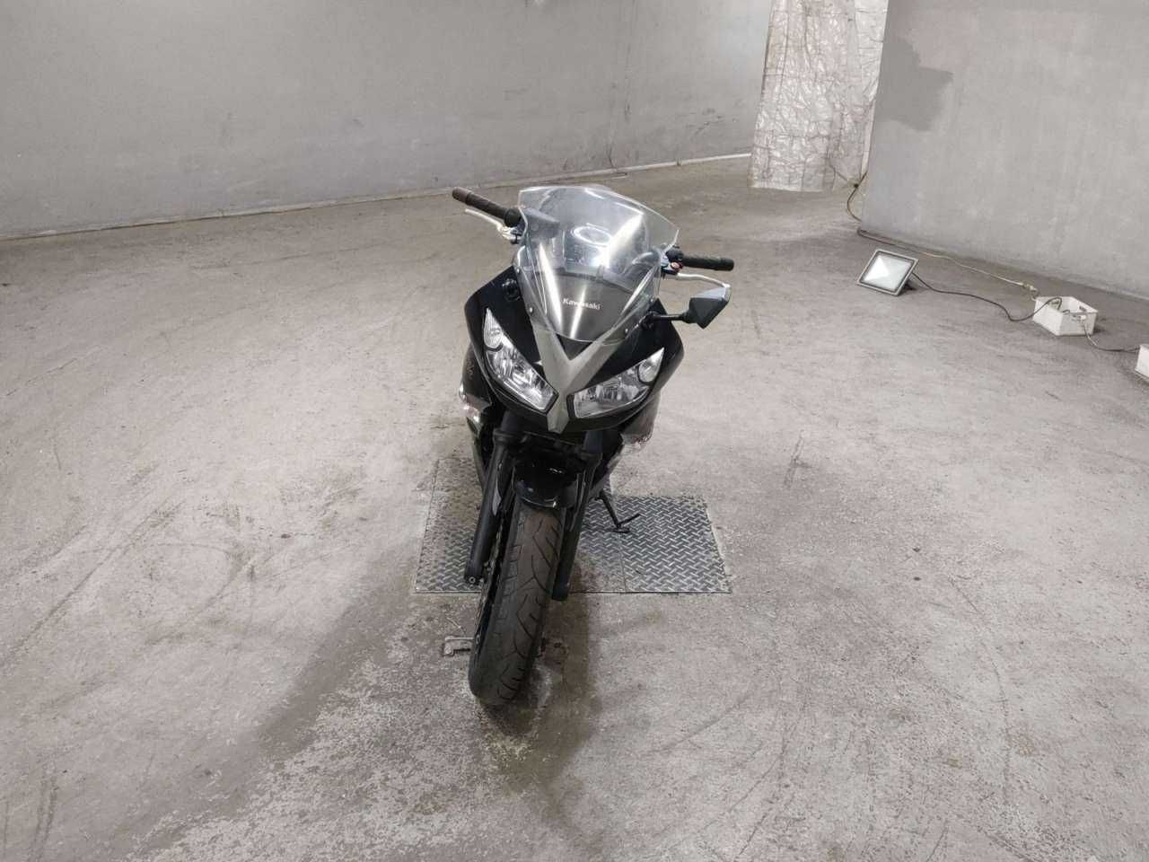 Kawasaki Ninja 400R (2851)