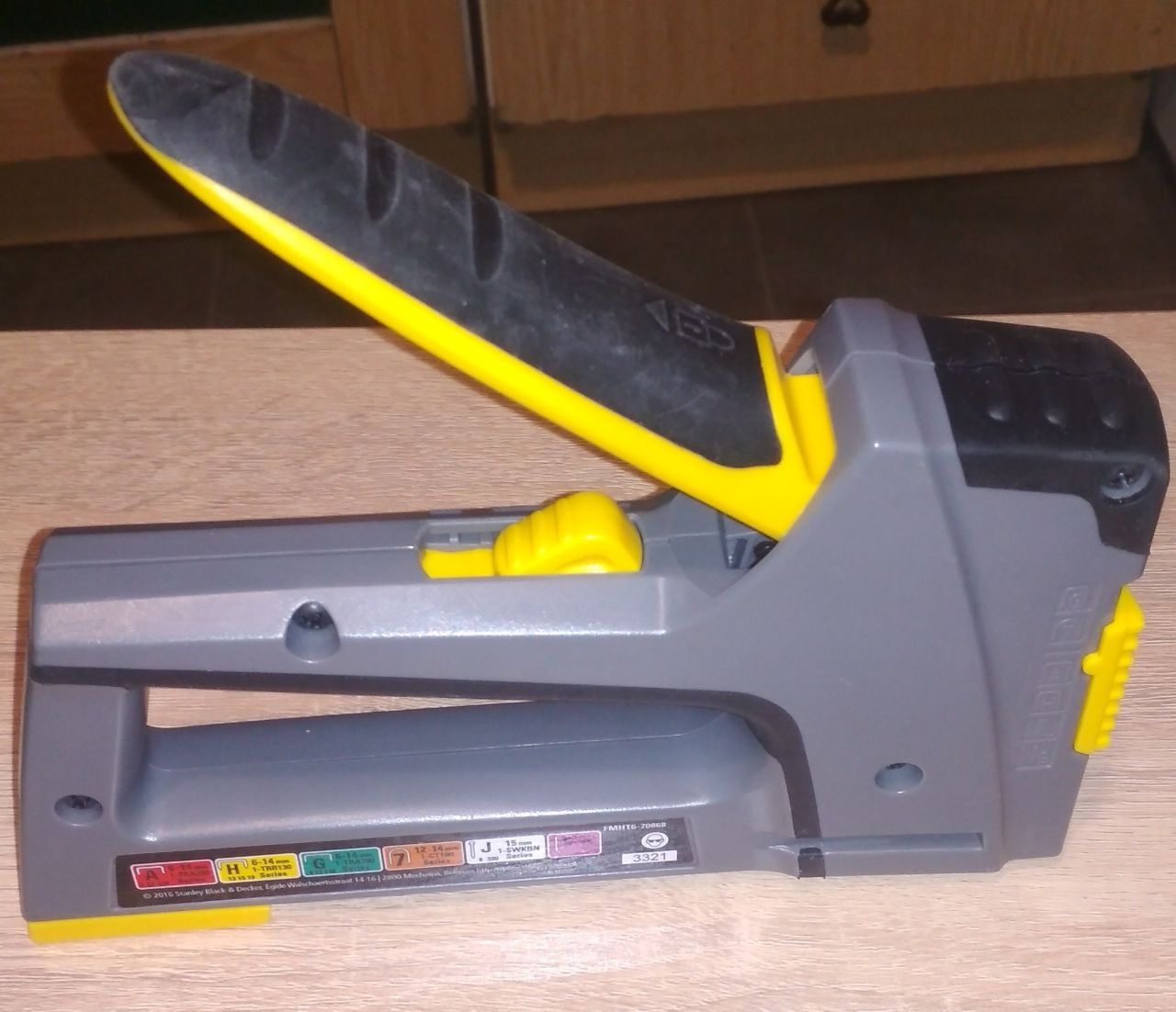 Степлер Stanley FatMax TR75 топовая модель под 6 разных типов скоб