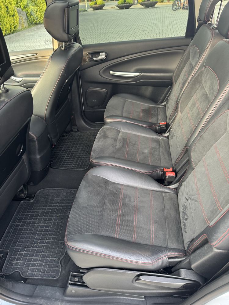 Ford S Max biała perła