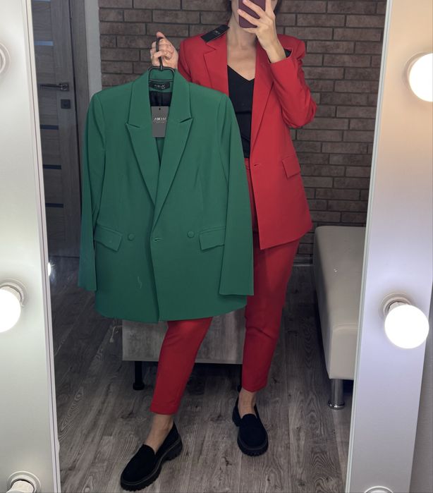 Костюм класичний червоний зелений брюки двобортний піджак Vloria