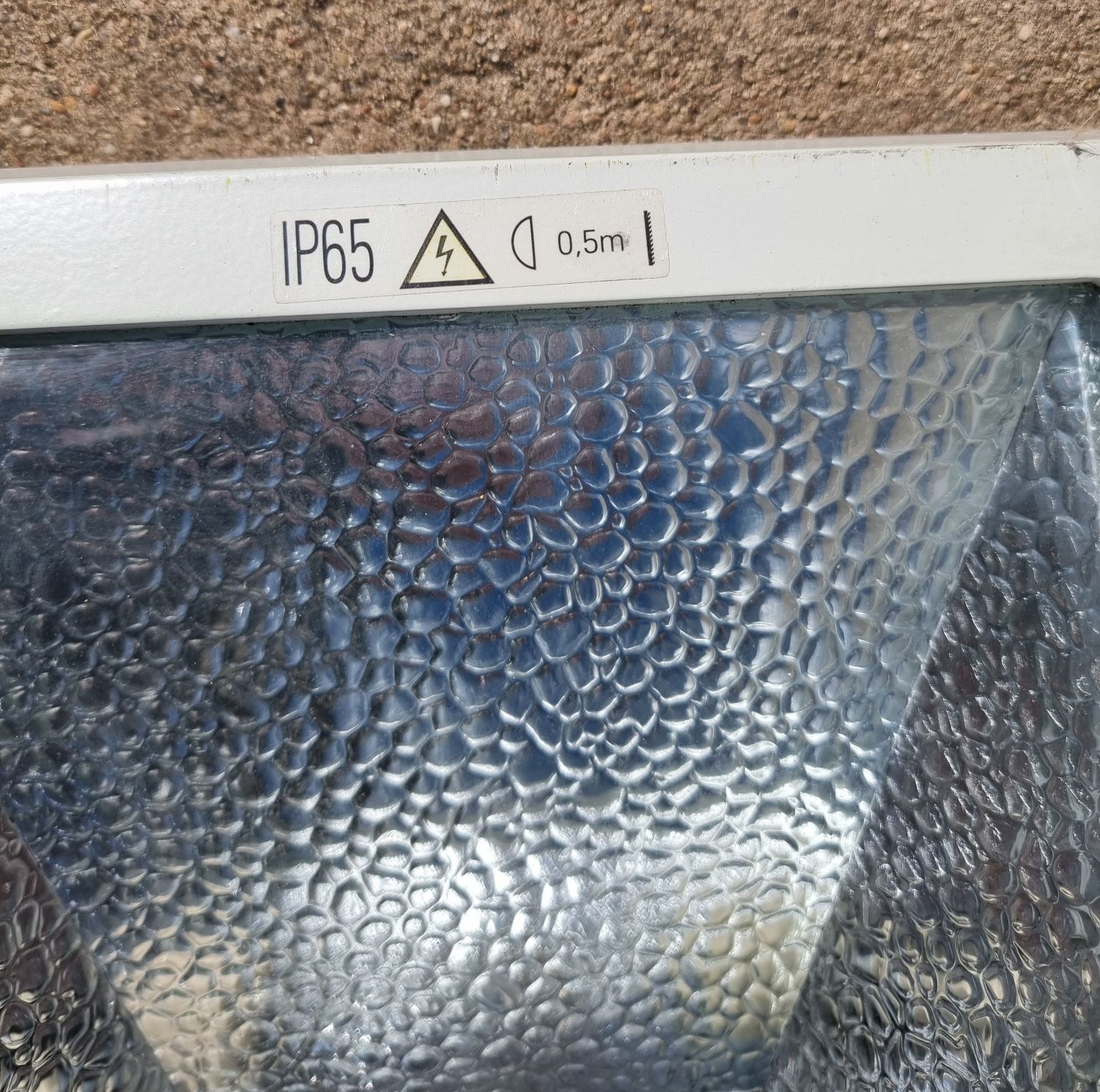 Holofote IP65 (IMPECÁVEL)