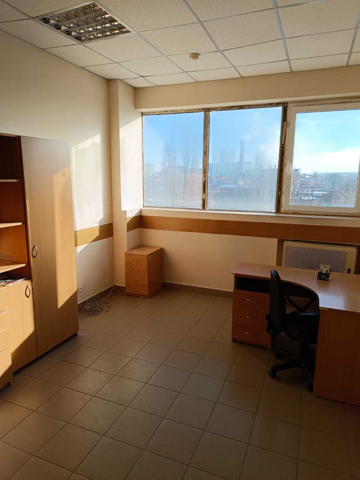 Оренда офісного приміщення по вул. Лебединського