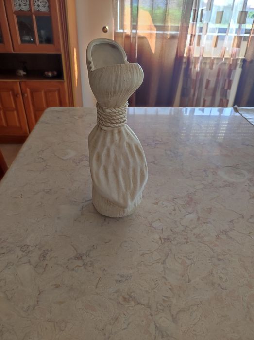 Jarra em cerâmica como nova