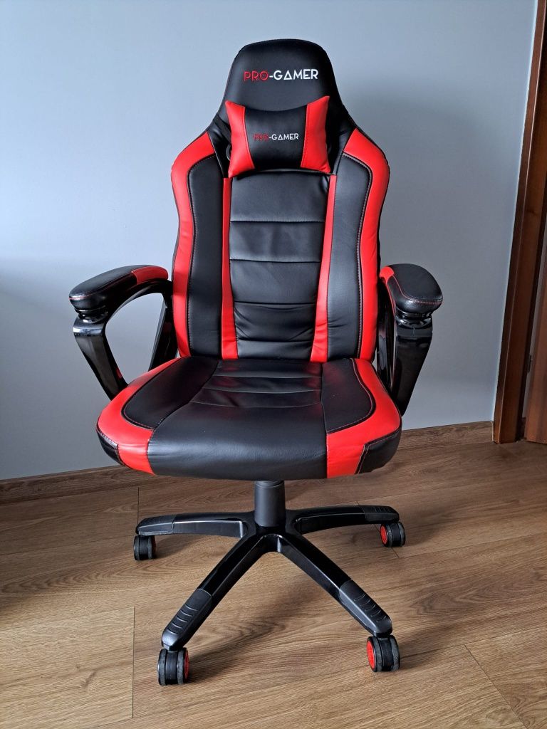 Fotel gamingowy PRO-GAMER