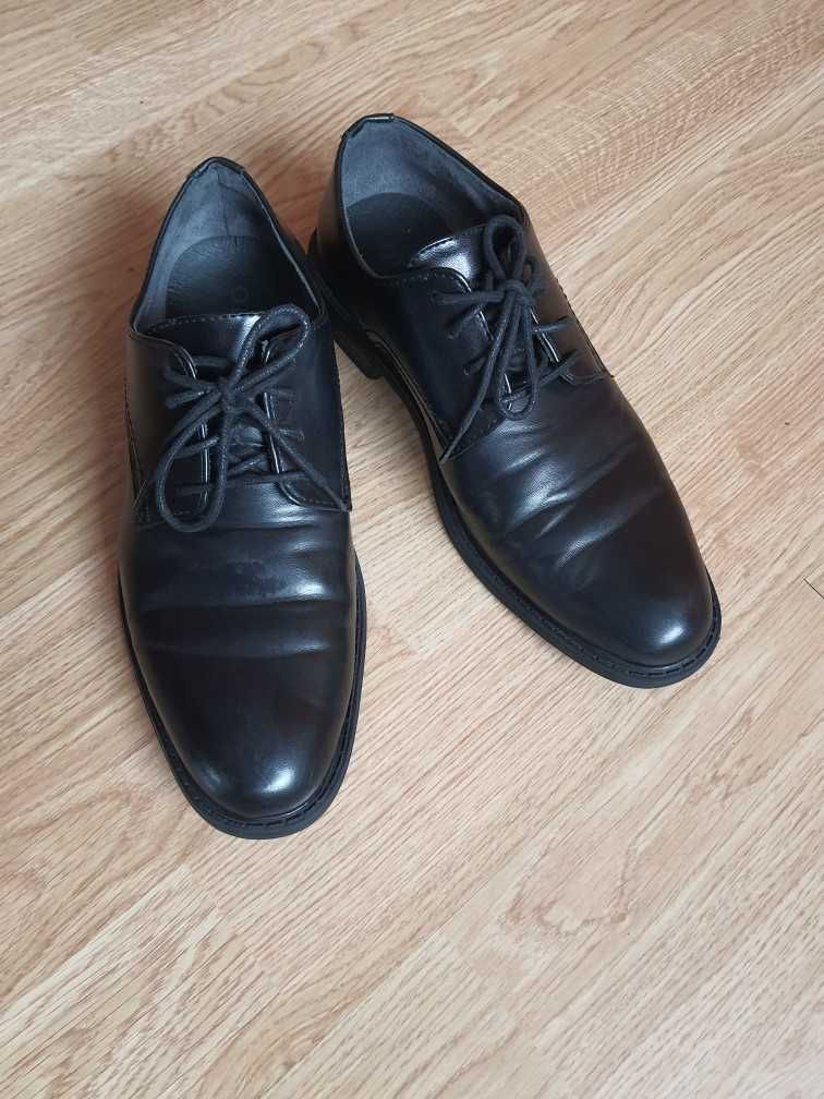 Buty eleganckie chłopięce