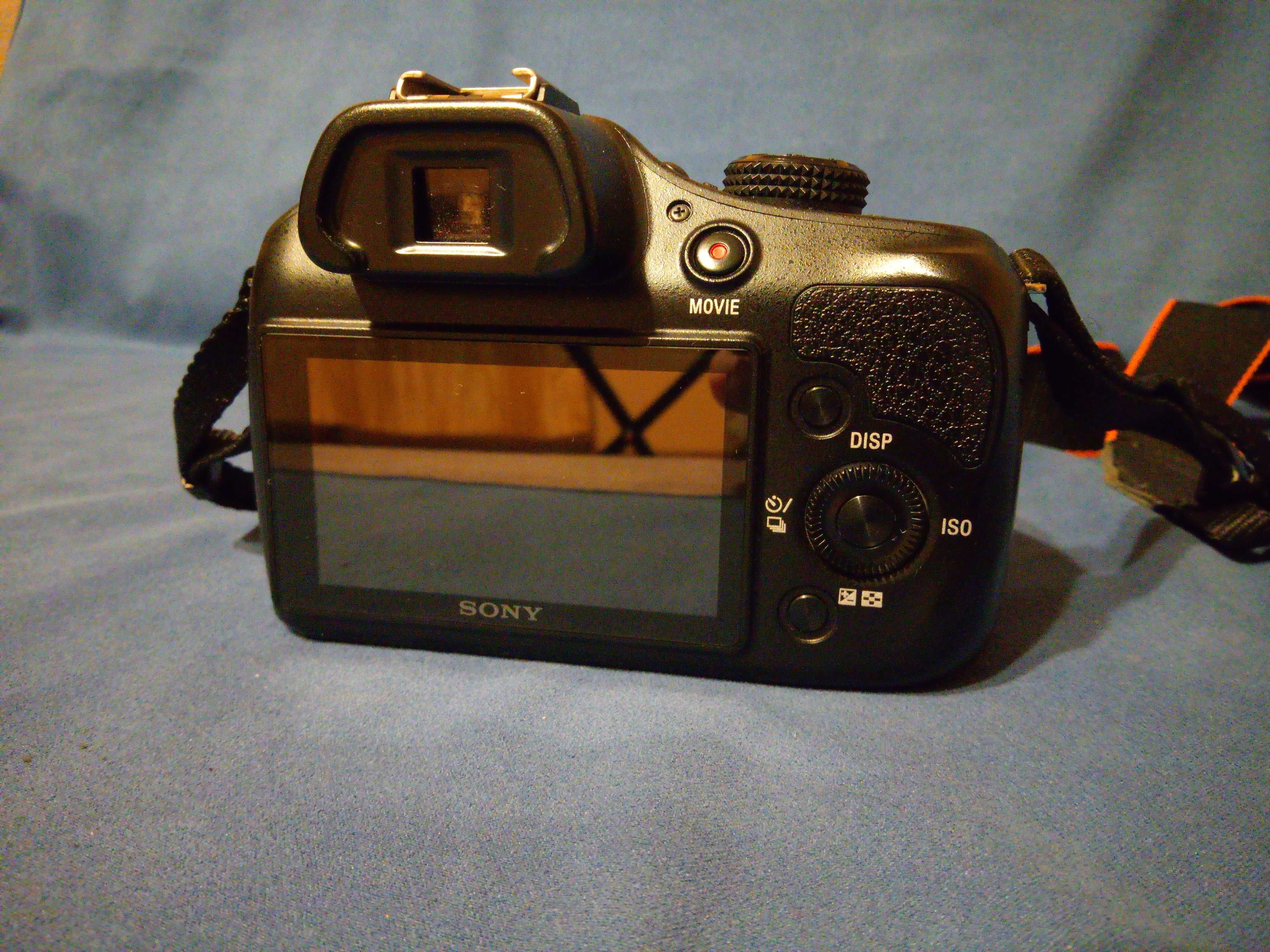 aparat Sony A3000 z obiektywem E 18-55 mm + pokrowiec Vanguard