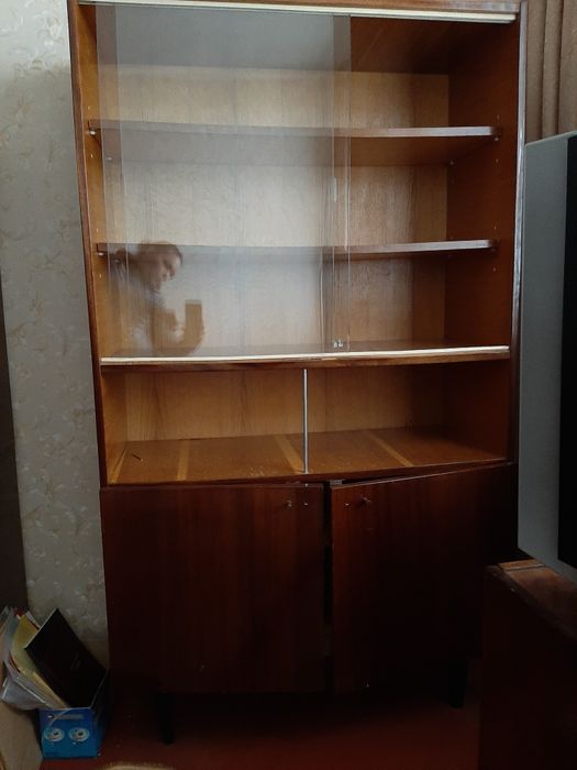 Шкаф книжный советский
