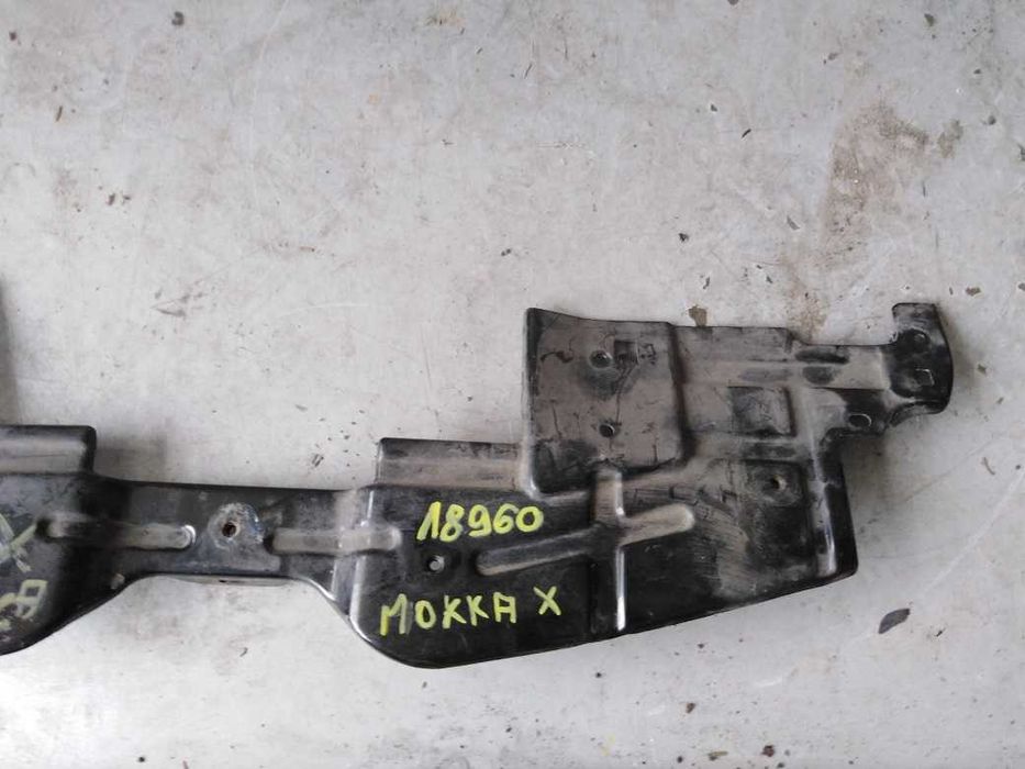 Opel Mokka X Wspornik Płyta Przedniego Zderzaka