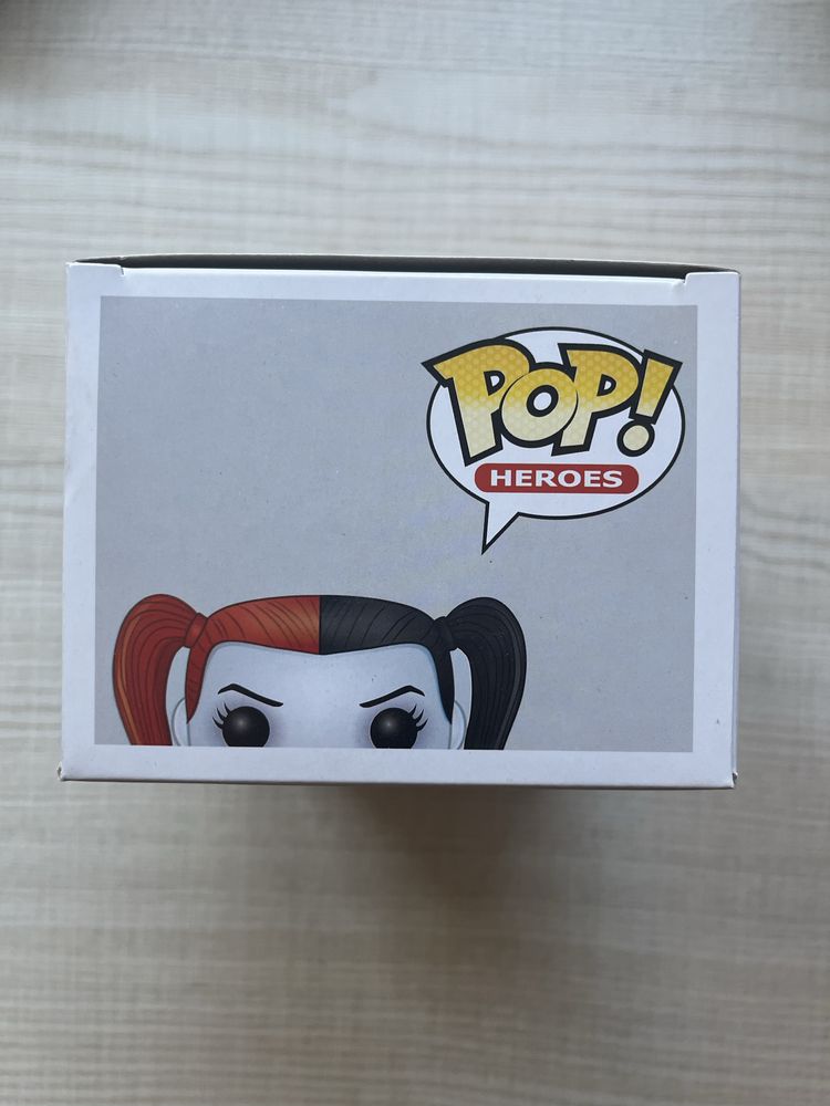 Funko Pop Harley Quinn Super Heroes AUTOGRAF Chad Hardin 66