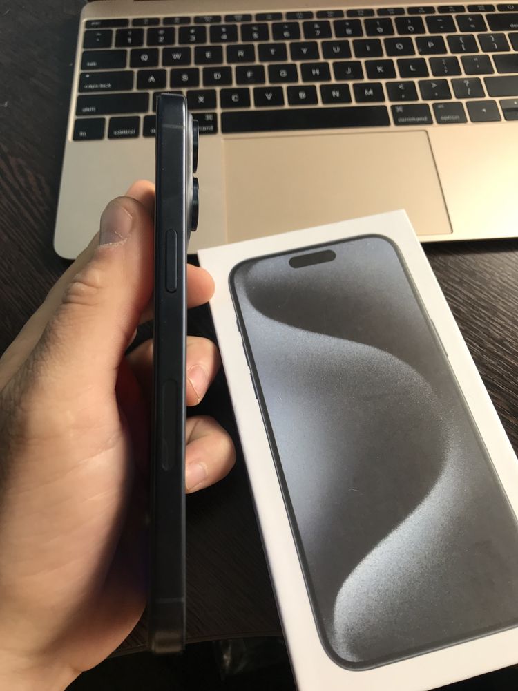 Apple iphone 15 Pro Max 256Gb Blue Titanium ідеальний