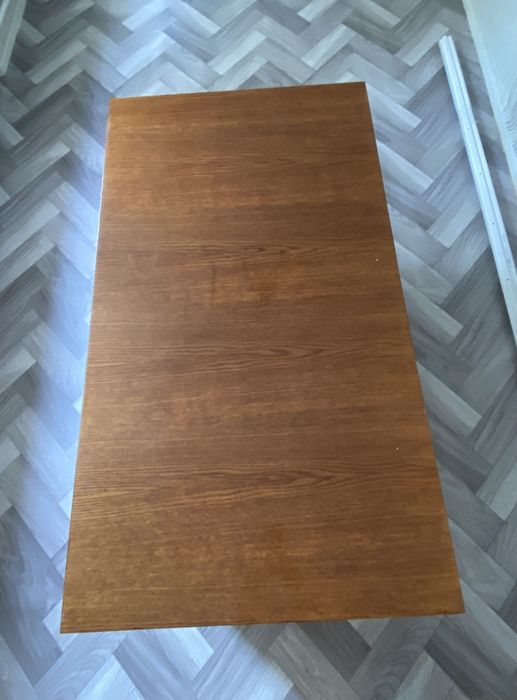 Письменный стол .