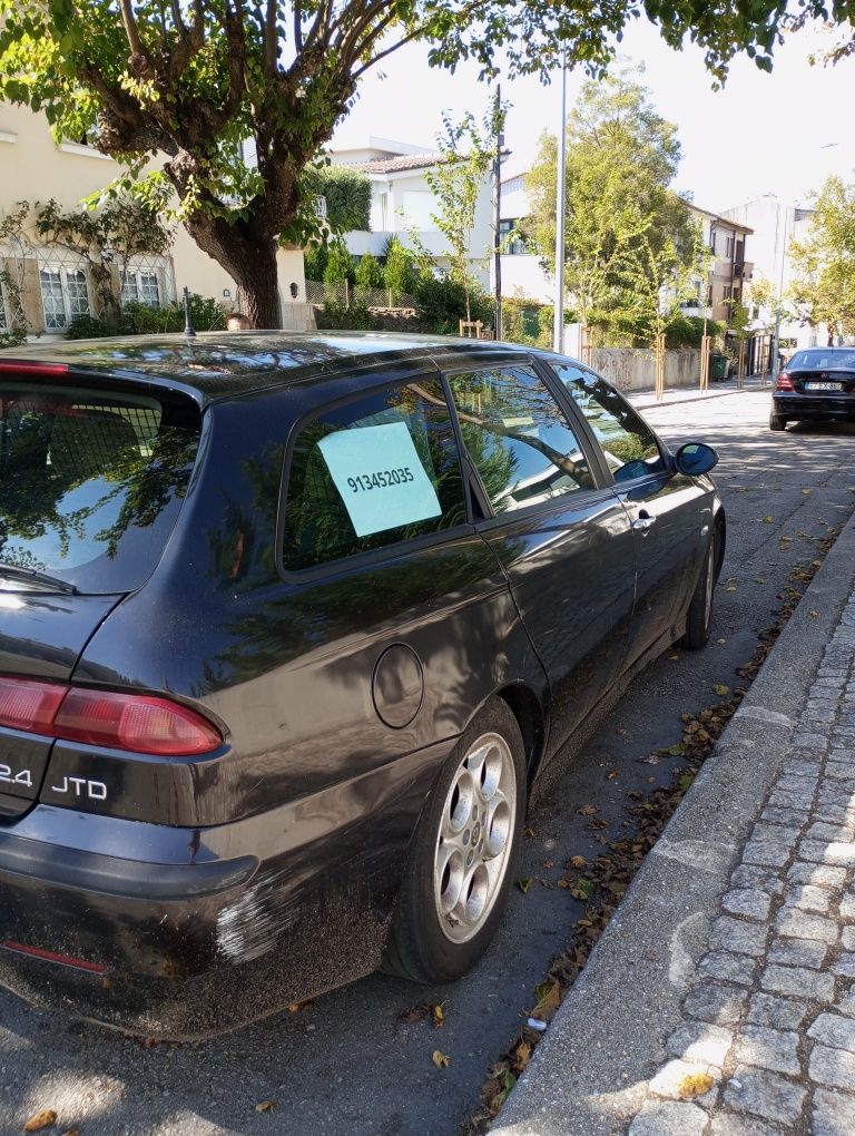 Alfa Romeo 156 .