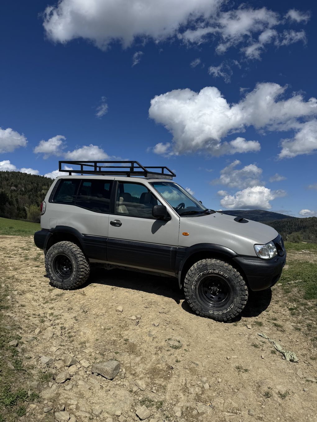 Nissan Terrano Nissan Terano 2 2.7 tdi Intelcooler Bardzo ładny stan