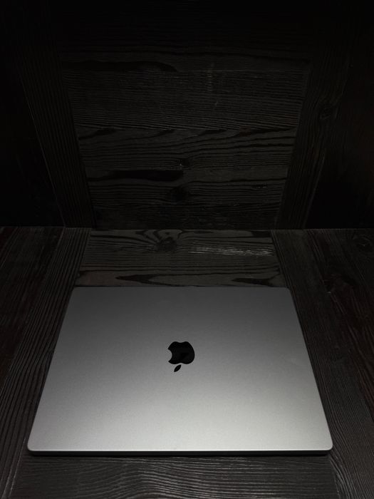 Macbook pro 16’ 2021 M1pro 32gb 512ssd