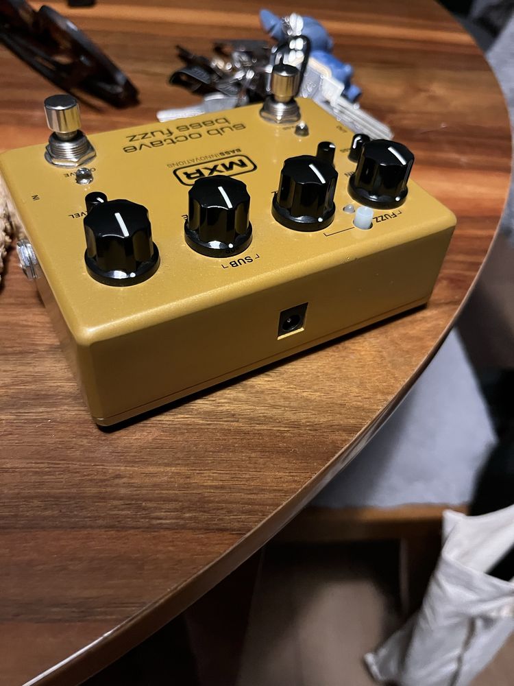 MXR Sub Octave Bass Fuzz efekt basowy