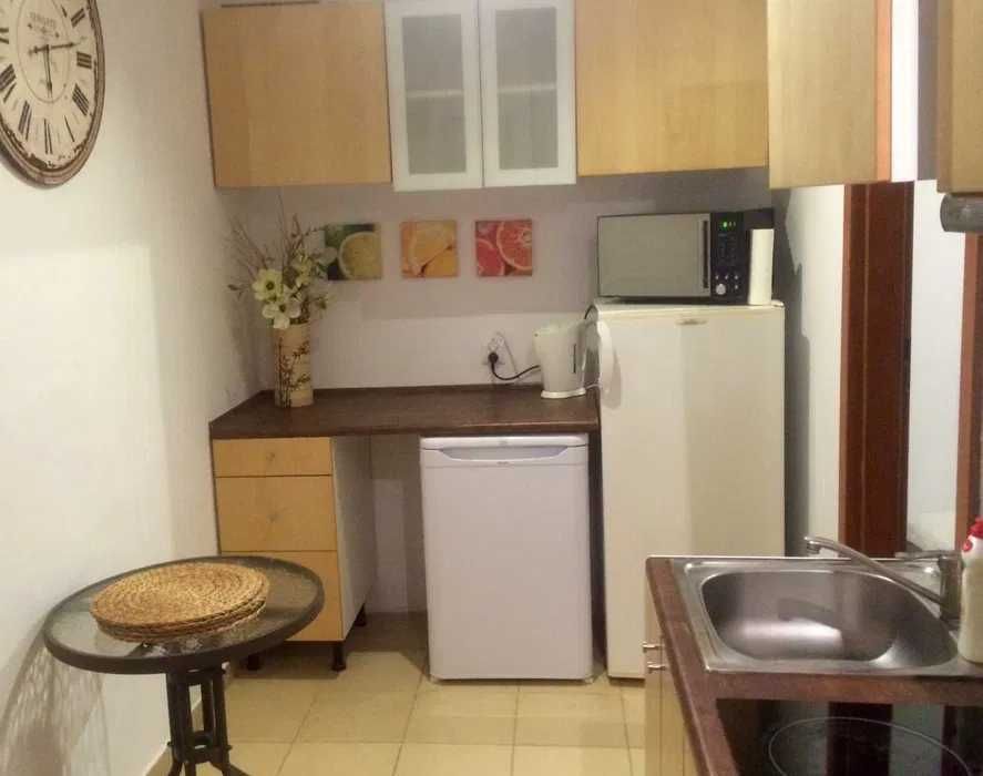 Pokój jednoosobowy koło Renomy w luksusowym apartamentowcu