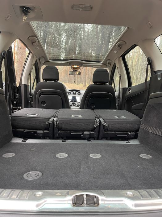 PEUGEOT 308SW  с панорамной крышей 4700$ торг