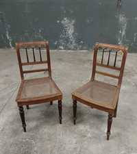 Cadeiras em madeira e palhinha Par clássicas