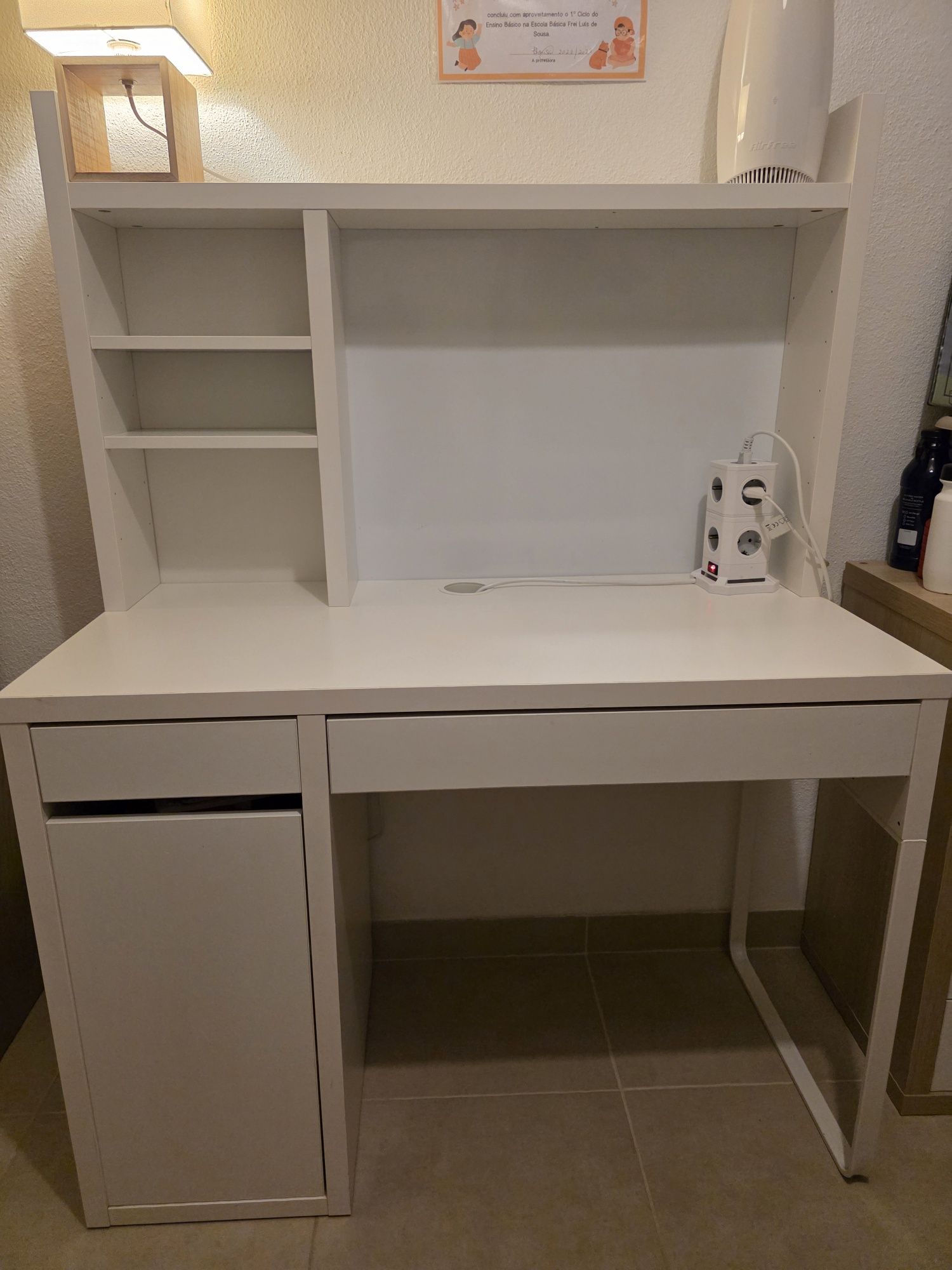 Secretária + cadeira Ikea